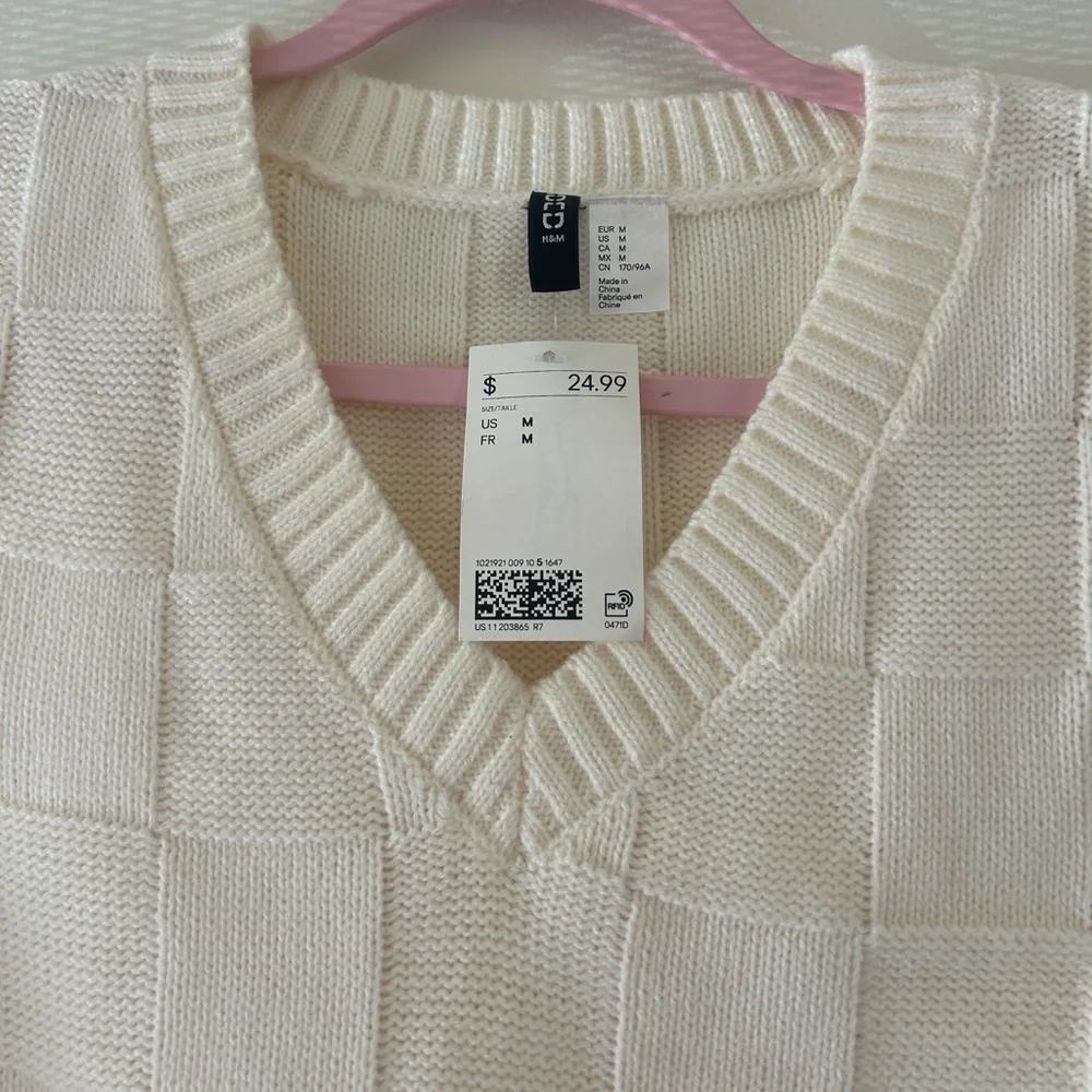Cream Textured Crop Top - Picture 4 of 5